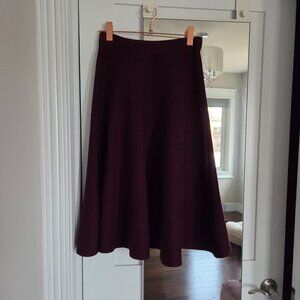 Burgundy knitted skirt